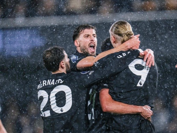 9 أهداف.. مانشستر سيتي يتفادى انتفاضة فولهام