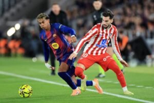 برشلونة يعاقب أتلتيكو مدريد بثلاثية في الكامب نو