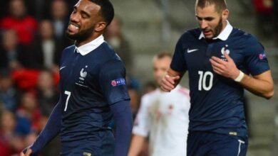 لاكازيت: بنزيما أفضل من رونالدو.. وميسي الأعظم