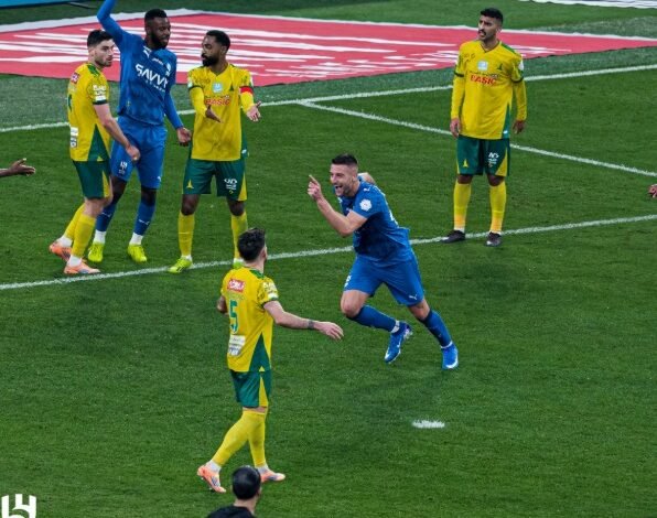 الهلال ينجو من انتفاضة الخليج