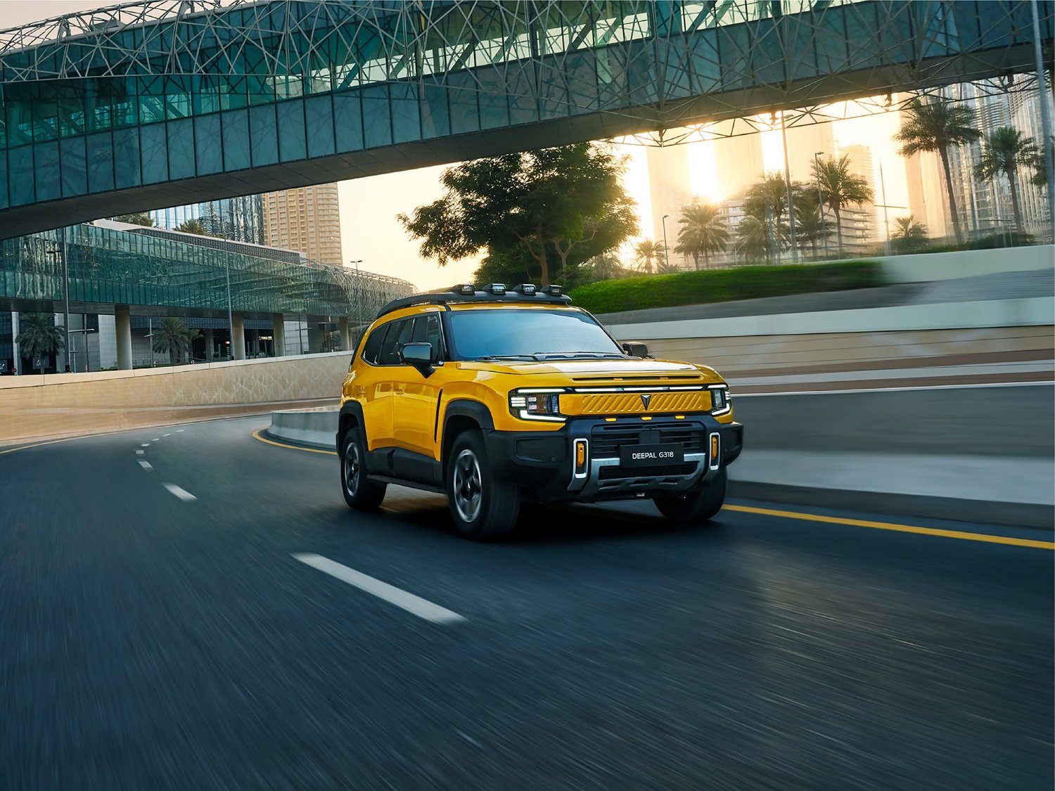 ديبال والطاير موتورز تكشفان عن G318 في الإمارات 1 G318