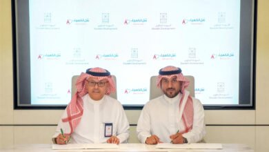 "السودة للتطوير والشركة الوطنية لنقل الكهرباء توقعان اتفاقية بقيمة 1.3 مليار ريال لإنشاء البنية التحتية الكهربائية لمشروع "قمم السودة“"