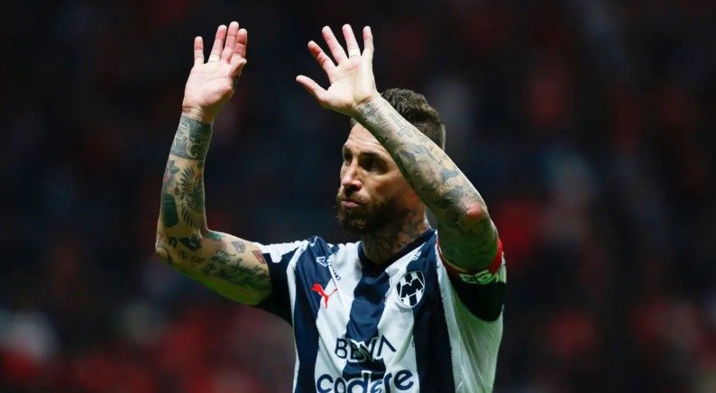 مانشستر يونايتد يحسم موقفه من صفقة راموس 1 راموس