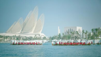 تتويج الفائزين في سباق عيد الاتحاد لقوارب التجديف التراثية