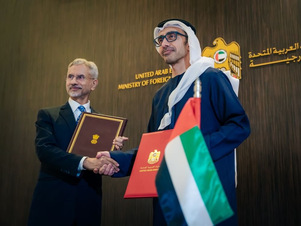 عبدالله بن زايد ووزير الخارجية الهندي يترأسان أعمال اللجنة المشتركة والحوار الاستراتيجي بين البلدين 1 عبدالله بن زايد ووزير الخارجية الهندي يترأسان أعمال اللجنة المشتركة والحوار الاستراتيجي بين البلدين