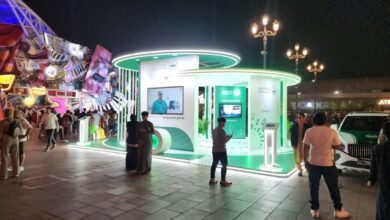 شرطة دبي تدشن منصتها التفاعلية في القرية العالمية