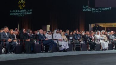 منصور بن محمد يشهد انطلاق أعمال "القمة العالمية للرياضة" في دبي