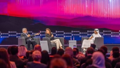 قمة "بريدج 2025" تستكشف تحديات الخصوصية والحقيقة في عصر الذكاء الاصطناعي والتضليل الرقمي