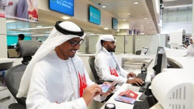 استقبال المسافرين بختم "البحرين قلب وعين" في مطارات دبي