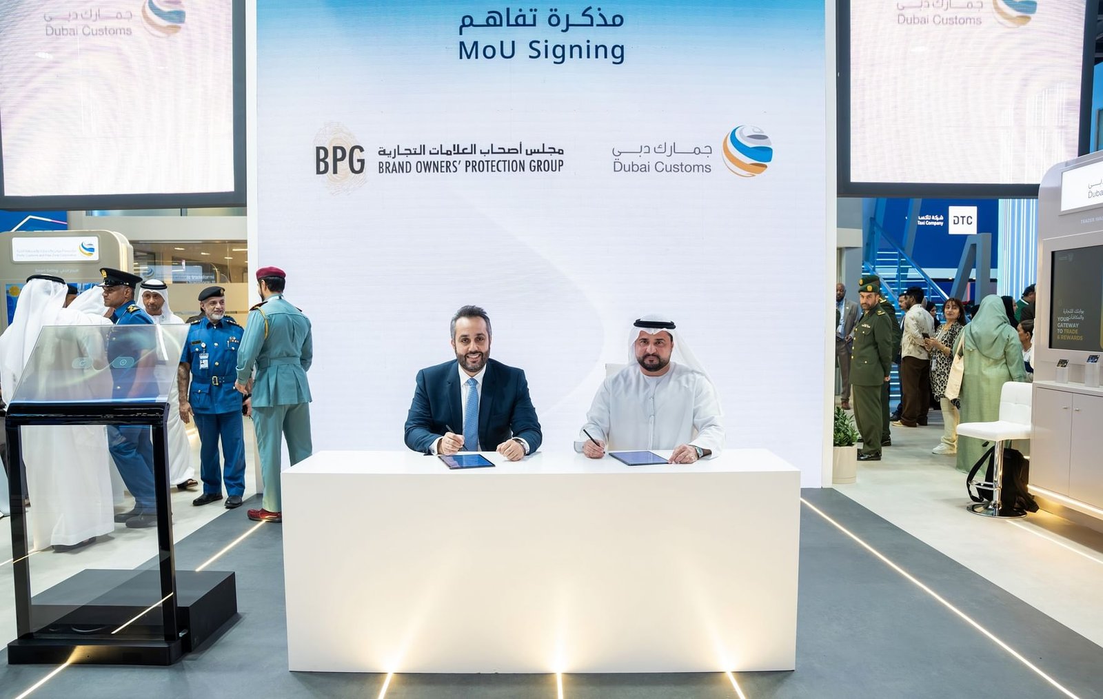 جمارك دبي و"مجلس أصحاب العلامات التجارية" يعززان التعاون لحماية الملكية الفكرية 1 جمارك دبي و"مجلس أصحاب العلامات التجارية" يعززان التعاون لحماية الملكية الفكرية