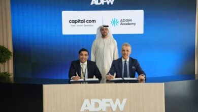 تفاهم بين "كابيتال دوت كوم" و"أكاديمية أبوظبي العالمي" لتعزيز الثقافة المالية للمستثمرين الأفراد