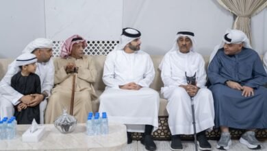 منصور بن محمد يقدم واجب العزاء في وفاة نهيه مرزوق راشد الرشدان