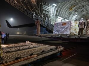 الإمارات ترسل فرق البحث والإنقاذ ومساعدات إغاثية تتجاوز 20 طناً لإغاثة المتضررين من فيضانات سريلانكا