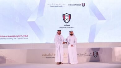 بلدية دبا توقع ميثاق الانضمام إلى "سندك"