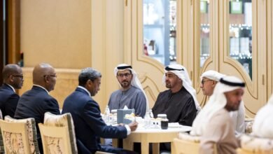 رئيس الدولة يلتقي رئيس سيشل الذي يزور الإمارات لحضور الجولة الختامية لبطولة العالم للفورمولا 1