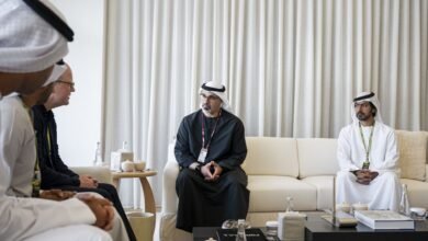 خالد بن محمد بن زايد يشهد جانبا من فعاليات سباق جائزة الاتحاد للطيران الكبرى للفورمولا 1