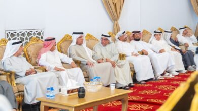 سعود بن صقر يعزي في وفاة سيف سلطان القاضي