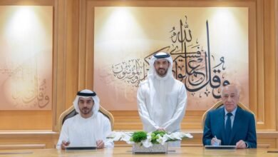 سلطان بن أحمد القاسمي يشهد توقيع مذكرة تفاهم بين جامعة الشارقة ومركز الشارقة للتدريب المهني لعلوم المطارات