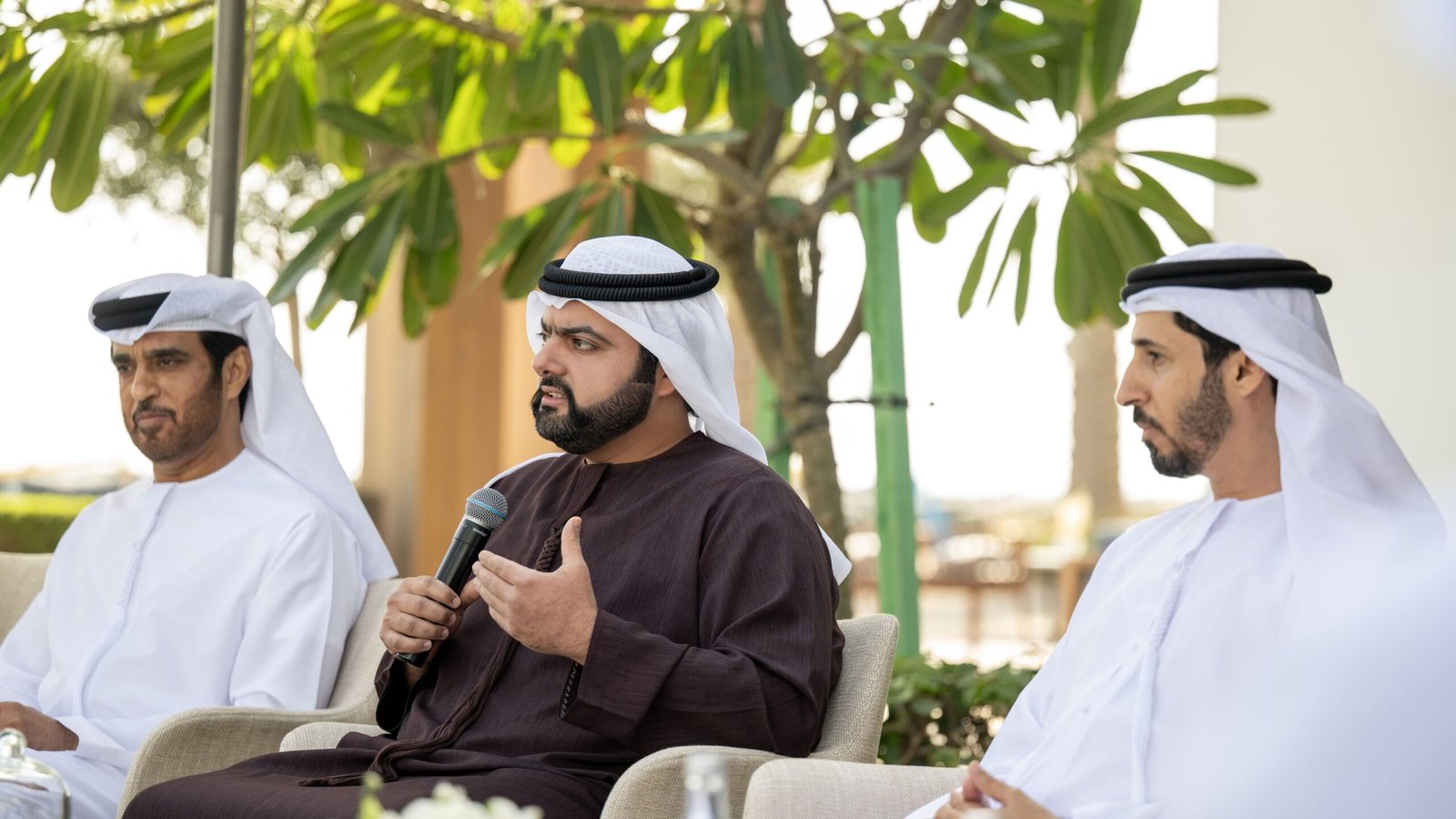 محمد الشرقي يزور برنامج محمد بن حمد لإعداد القادة ويلتقي مُنتسبيه 1 محمد الشرقي يزور برنامج محمد بن حمد لإعداد القادة ويلتقي مُنتسبيه