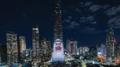 الإمارات تحتفي بالعام الميلادي الجديد بعروض مبهرة