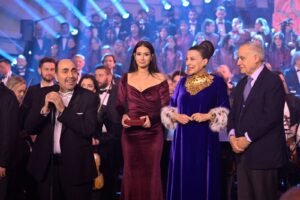 "مهرجان أبوظبي" يحتفل بمئوية منصور الرحباني بإنتاج مشترك في عرضه العالمي الأول ببيروت 4 "مهرجان أبوظبي" يحتفل بمئوية منصور الرحباني بإنتاج مشترك في عرضه العالمي الأول ببيروت