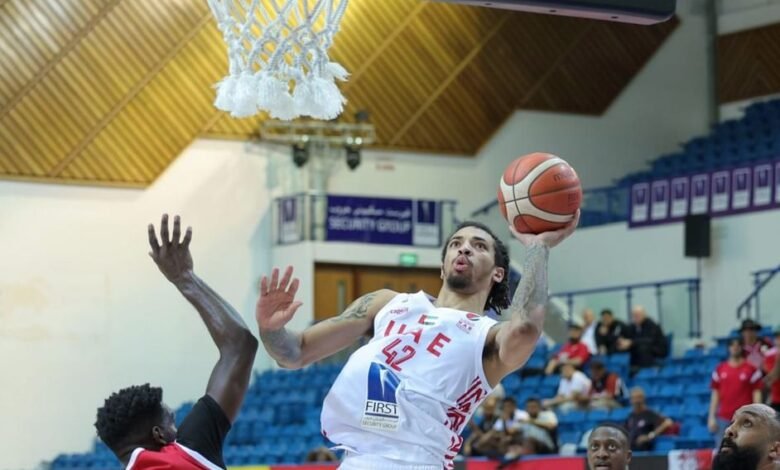 منتخب الإمارات يتصدر مجموعته في بطولة دبي الدولية لكرة السلة