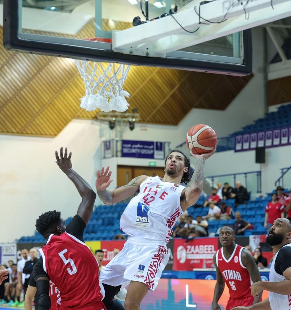 منتخب الإمارات يتصدر مجموعته في بطولة دبي الدولية لكرة السلة 1 منتخب الإمارات يتصدر مجموعته في بطولة دبي الدولية لكرة السلة