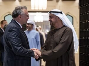 رئيس الدولة يستقبل مستشار الرئيس الأميركي للشؤون الإفريقية والعربية