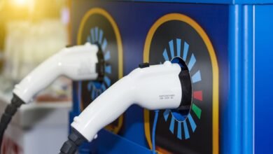 الصين تنشئ أكبر شبكة لشحن السيارات الكهربائية في العالم