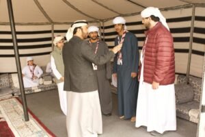 مجلس المربعانية… ذاكرة المجتمع الإماراتي وحاضن السنع