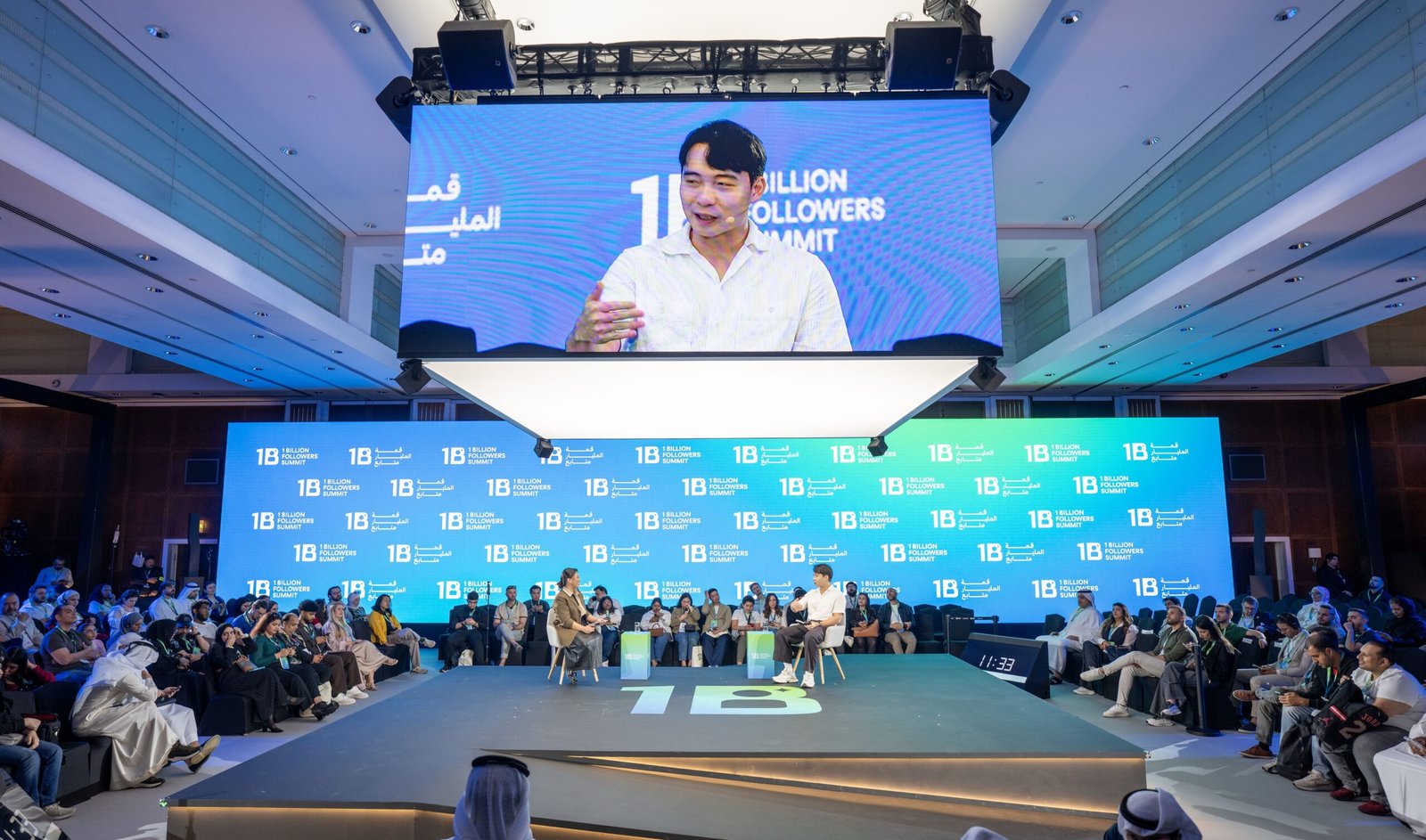 "أنكل روجر" يسرد قصة تحول مقاطع فيديو منزلية بسيطة إلى ظاهرة رقمية عالمية 1 "أنكل روجر" يسرد قصة تحول مقاطع فيديو منزلية بسيطة إلى ظاهرة رقمية عالمية