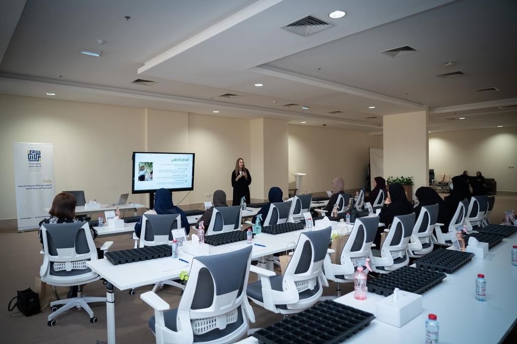 "سيدات أعمال عجمان" يشجع عضواته على الزراعة المنزلية المستدامة 1 "سيدات أعمال عجمان" يشجع عضواته على الزراعة المنزلية المستدامة