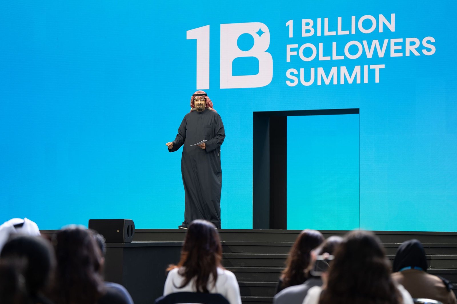 جلسة بفعاليات قمة المليار متابع تستعرض نموذج دبي في جمع العالم 1 جلسة بفعاليات قمة المليار متابع تستعرض نموذج دبي في جمع العالم