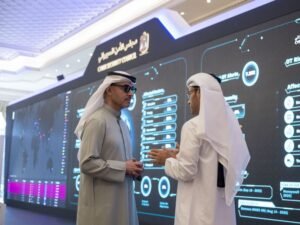 هزاع بن زايد يستقبل وفداً من مجلس الأمن السيبراني لحكومة الإمارات