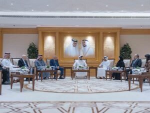 سلطان بن أحمد القاسمي يشهد توقيع مذكرة تفاهم بين جامعة الشارقة ومركز الشارقة للتدريب المهني لعلوم المطارات