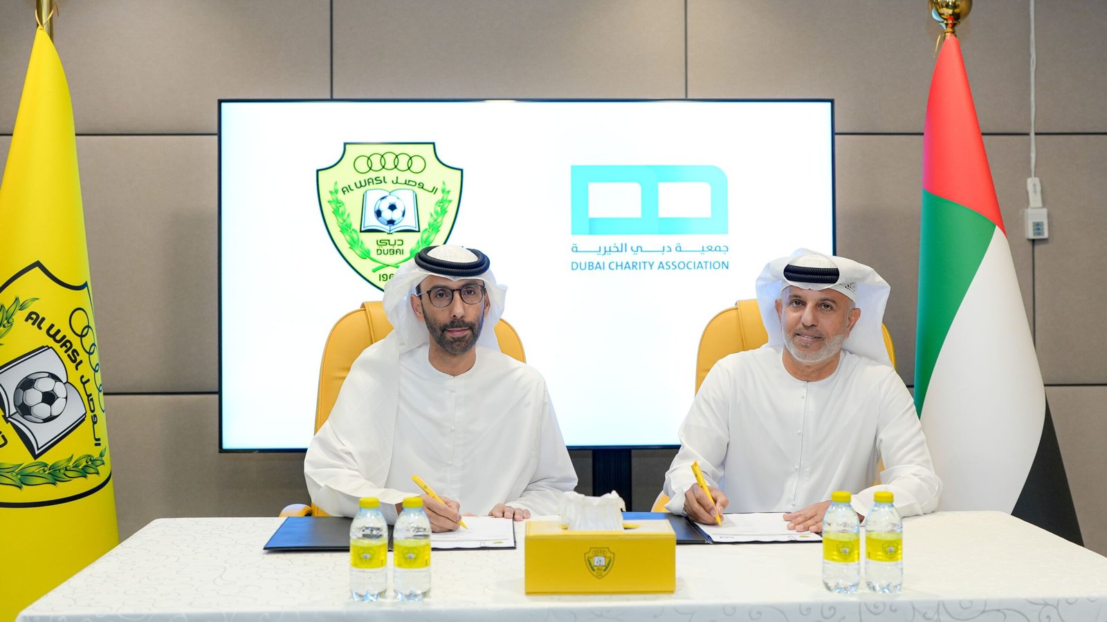 دبي الخيرية و"نادي الوصل" يوقعان اتفاقية تعاون 1 دبي الخيرية و"نادي الوصل" يوقعان اتفاقية تعاون