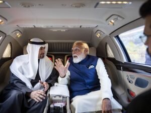 رئيس الدولة يصل الهند في زيارة عمل