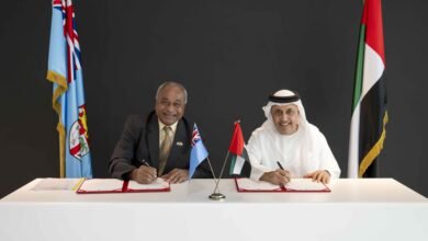 الإمارات وفيجي توقعان مذكرة تفاهم للاعتراف المتبادل بشهادات كفاءة البحارة