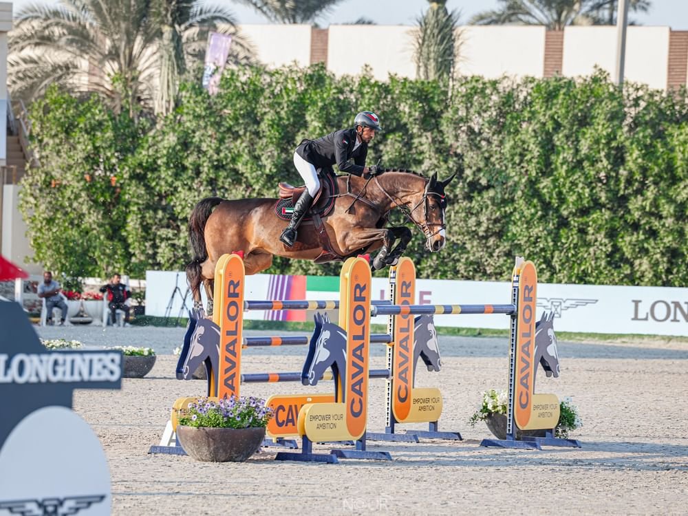 بطولة كأس الأمم لقفز الحواجز تنطلق غدا بنادي الشارقة للفروسية 1 بطولة كأس الأمم لقفز الحواجز تنطلق غدا بنادي الشارقة للفروسية