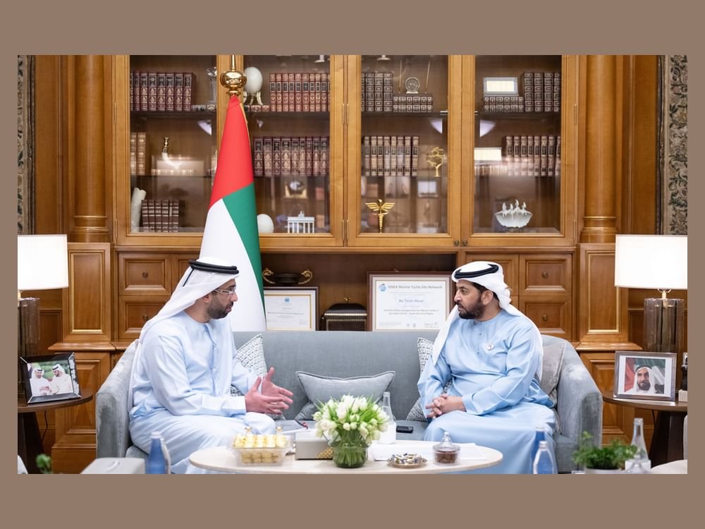 حمدان بن زايد يطلع على أبرز المشاريع الإستراتيجية لقطاعي الطاقة والمياه في منطقة الظفرة 1 حمدان بن زايد يطلع على أبرز المشاريع الإستراتيجية لقطاعي الطاقة والمياه في منطقة الظفرة