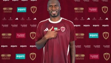 الوحدة يضم مهاجم ليفربول السابق