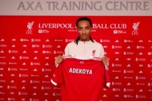 ليفربول ينجز أولى صفقاته الشتوية