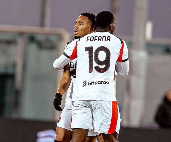 ميلان يخطف نقطة قاتلة من فيورنتينا 1 ميلان يخطف نقطة قاتلة من فيورنتينا