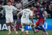 برشلونة يقهر ريال مدريد ويتوج بكأس السوبر الإسباني 