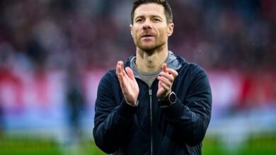 ألونسو يدخل أجندة ليفربول تحسبًا لإقالة سلوت