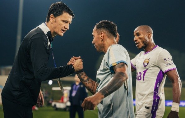 مدرب العين يوجه رسالة للجماهير قبل لقاء الوحدة 1 مدرب العين يوجه رسالة للجماهير قبل لقاء الوحدة