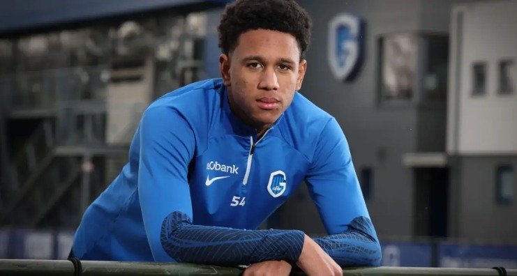 برشلونة يتفق على صفقة دفاعية 1 برشلونة يتفق على صفقة دفاعية