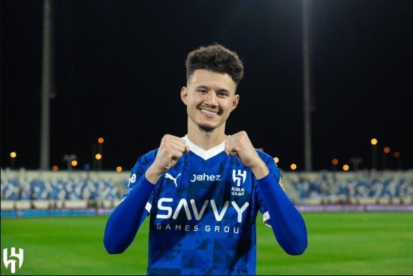 النصر يتفاوض مع الهلال لضم الحمدان 1 النصر يتفاوض مع الهلال لضم الحمدان