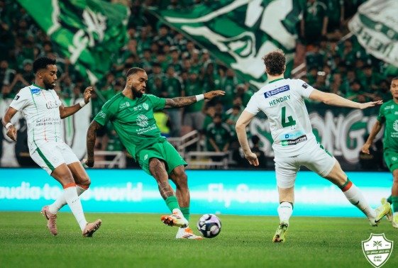 أهلي جدة يكرم ضيافة الاتفاق برباعية 1 أهلي جدة يكرم ضيافة الاتفاق برباعية