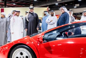 محمد بن حميد القاسمي يفتتح النسخة الثالثة من مهرجان الشارقة للسيارات القديمة